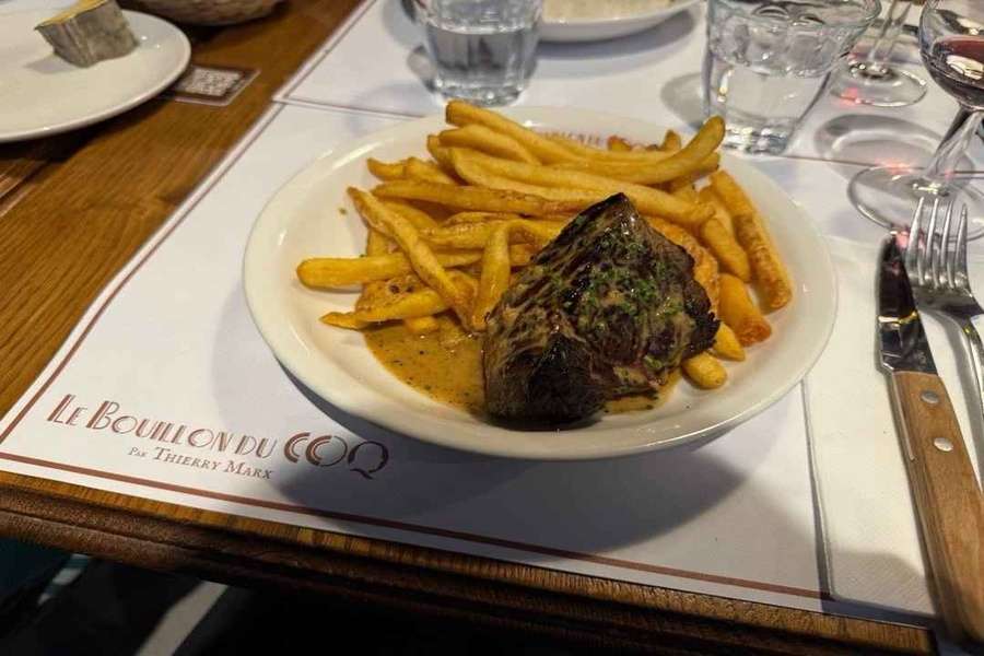 Steak frites at Le Bouillon du Coq par Thierry Marx at Saint Ouen