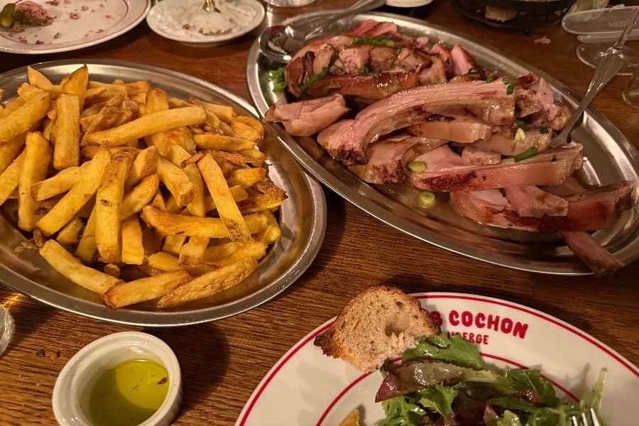 Pork feast in Club Cochon: pork and French fries