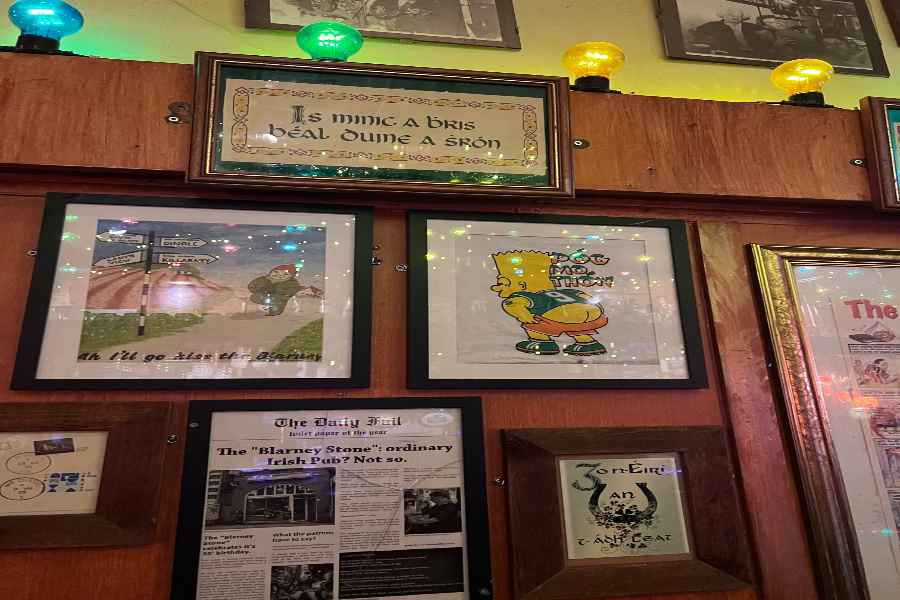 Irish Pub Decoration